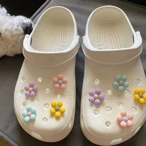 8 pcs Retro Flower Shoe Charm